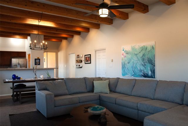 7000 Camino Rojo, Santa Fe, NM 87507