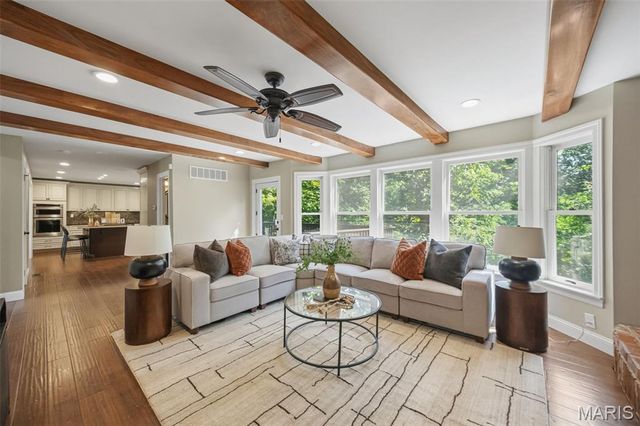 7290 Meramar Drive, St Louis, MO 63129