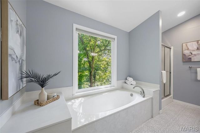 7290 Meramar Drive, St Louis, MO 63129