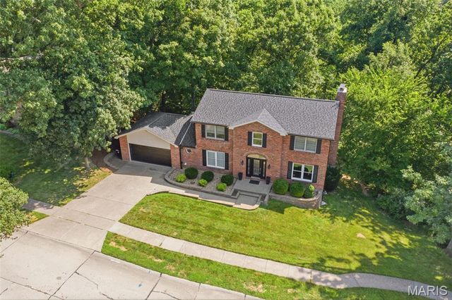 7290 Meramar Drive, St Louis, MO 63129