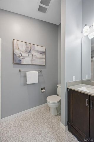 7290 Meramar Drive, St Louis, MO 63129