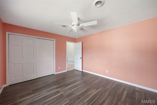 7290 Meramar Drive, St Louis, MO 63129