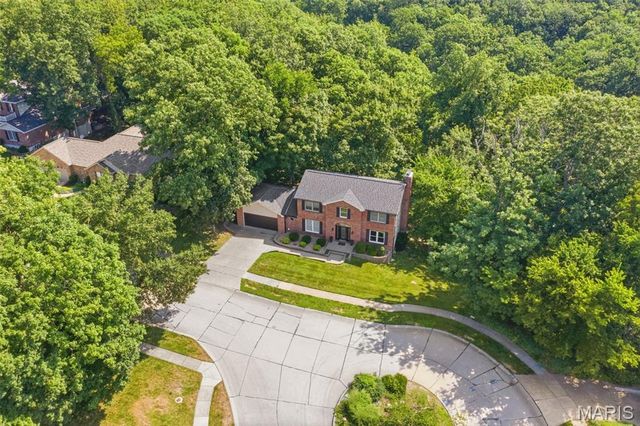 7290 Meramar Drive, St Louis, MO 63129