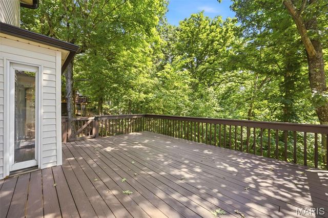 7290 Meramar Drive, St Louis, MO 63129
