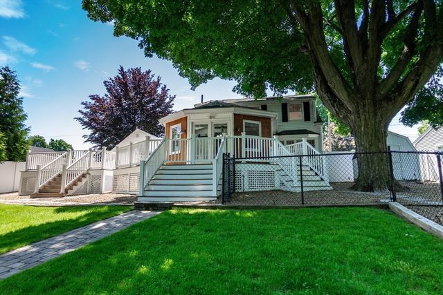 74 Rose Hill Way, Waltham, MA 02453