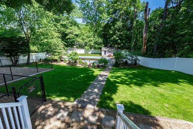 74 Rose Hill Way, Waltham, MA 02453