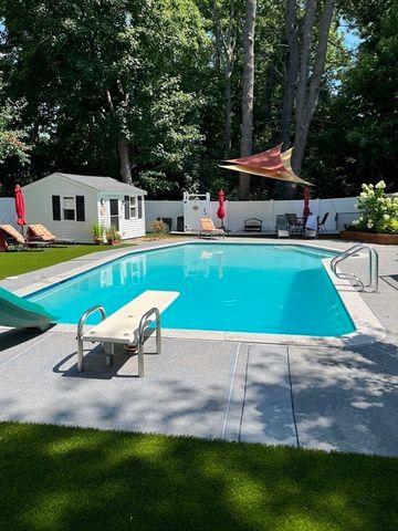 74 Rose Hill Way, Waltham, MA 02453