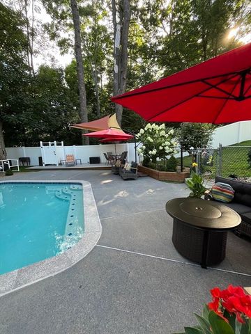 74 Rose Hill Way, Waltham, MA 02453