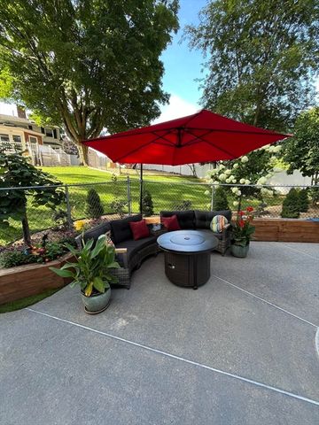 74 Rose Hill Way, Waltham, MA 02453
