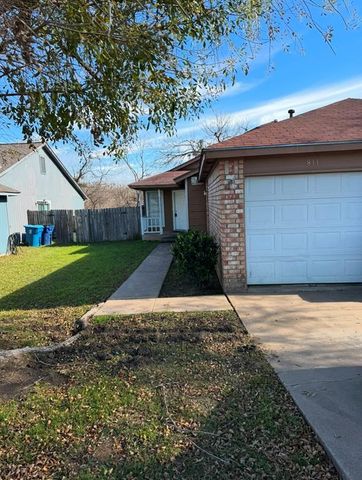 811 Lexington RD A, Elgin, TX 78621