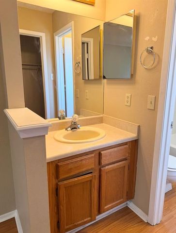 811 Lexington RD A, Elgin, TX 78621