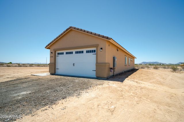 2682 S 358th Avenue, Tonopah, AZ 85354