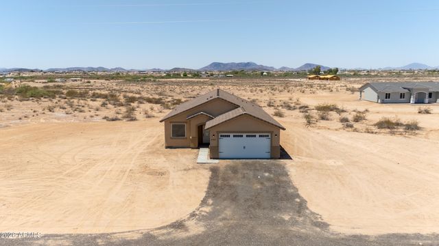 2682 S 358th Avenue, Tonopah, AZ 85354