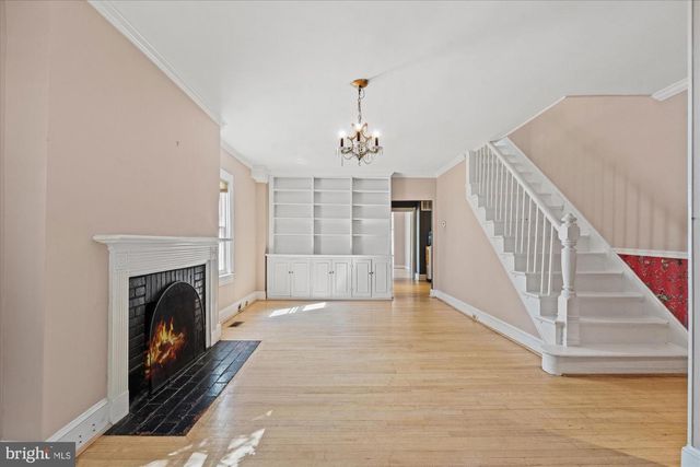 4718 RESERVOIR RD NW, Washington, DC 20007
