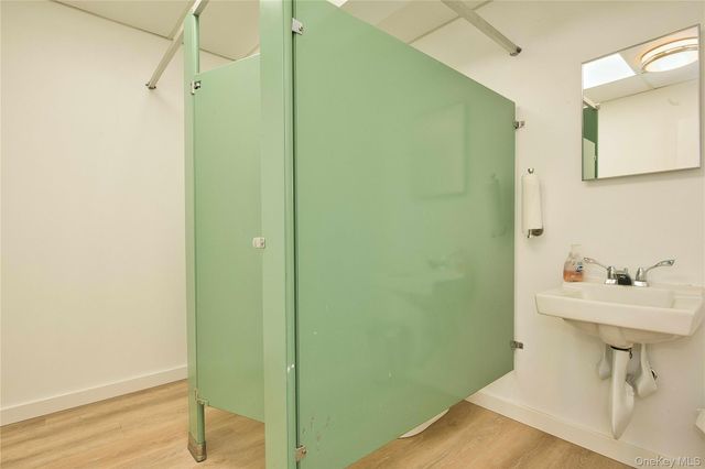 121 Pulaski Road, Kings Park, NY 11754