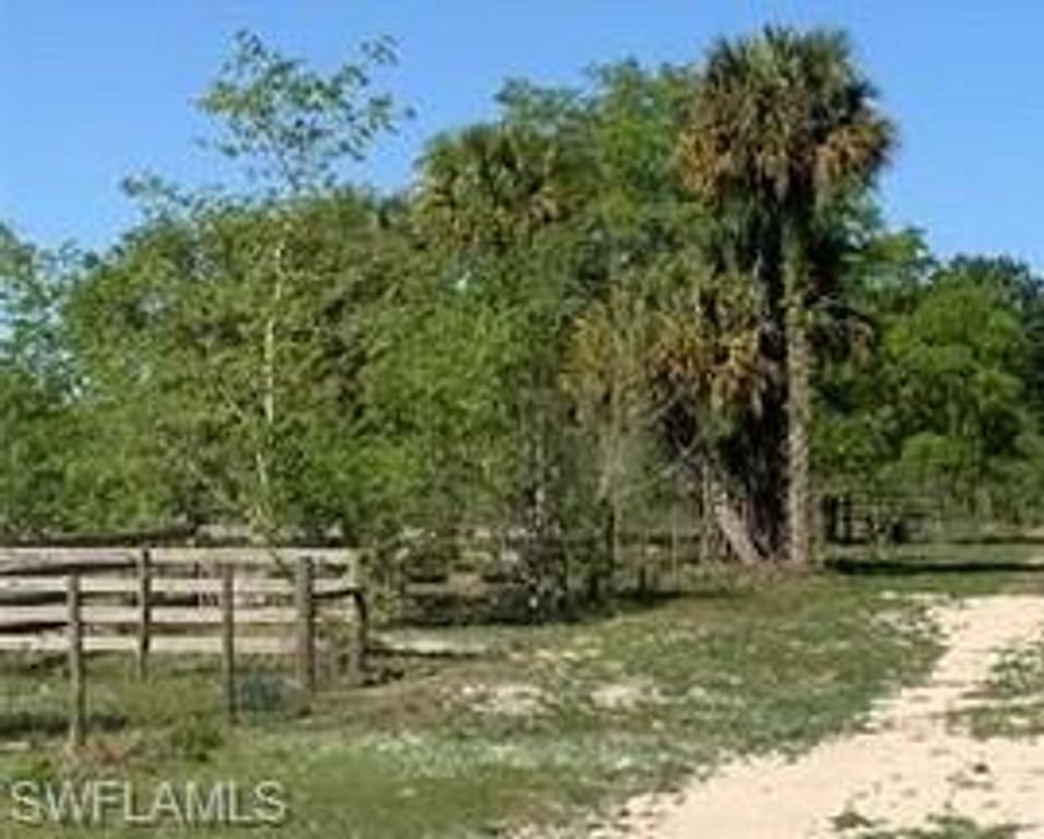 755 Rialto Pointe DR, LABELLE, FL 33935 — photo 4