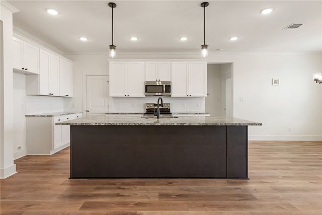 424 Brazos Bend, Snook, TX 77878