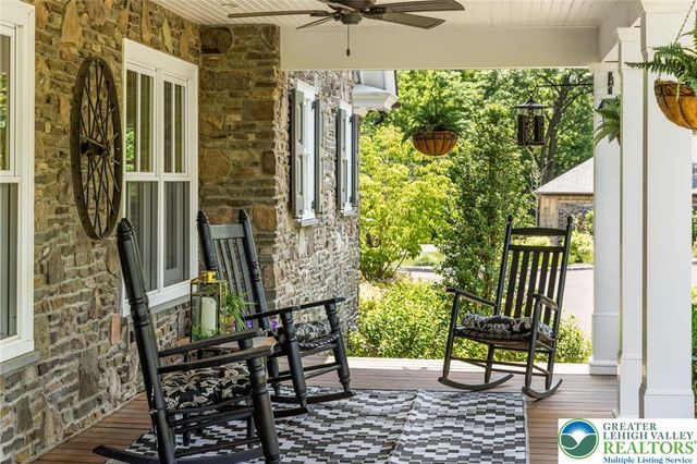 9 Blueberry Lane, Bedminster Twp, PA 18944