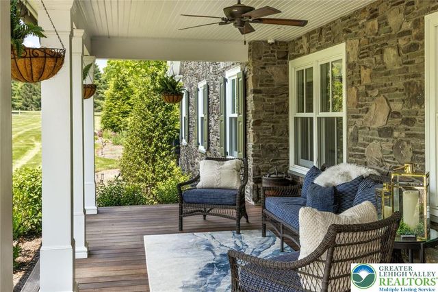 9 Blueberry Lane, Bedminster Twp, PA 18944
