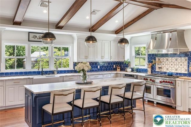 9 Blueberry Lane, Bedminster Twp, PA 18944