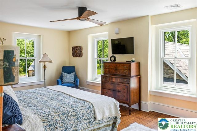 9 Blueberry Lane, Bedminster Twp, PA 18944