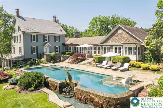 9 Blueberry Lane, Bedminster Twp, PA 18944