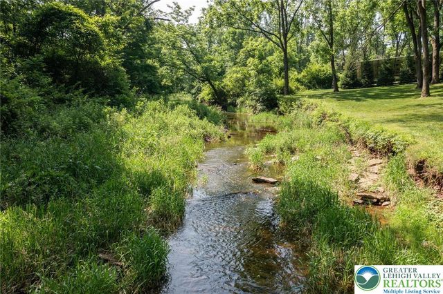 9 Blueberry Lane, Bedminster Twp, PA 18944