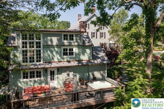 9 Blueberry Lane, Bedminster Twp, PA 18944