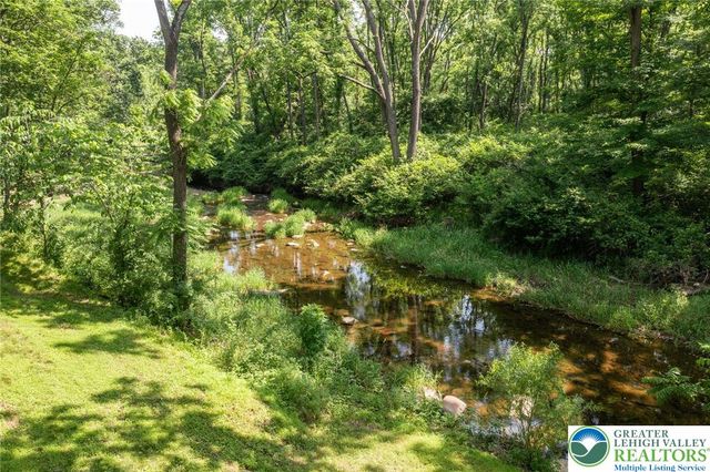 9 Blueberry Lane, Bedminster Twp, PA 18944