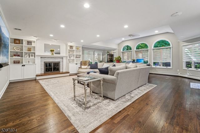 7 Colona Rd, Wayne Twp., NJ 07470