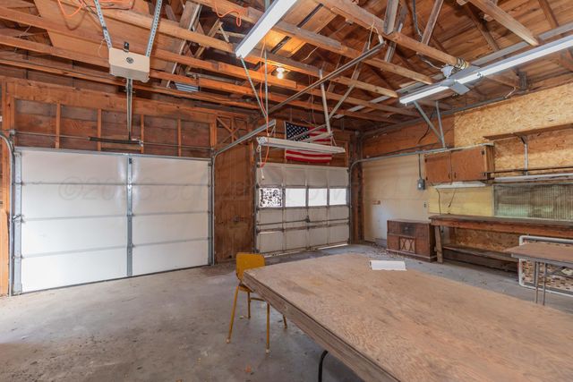 1221 E STUDEBAKER Avenue, Amarillo, TX 79108