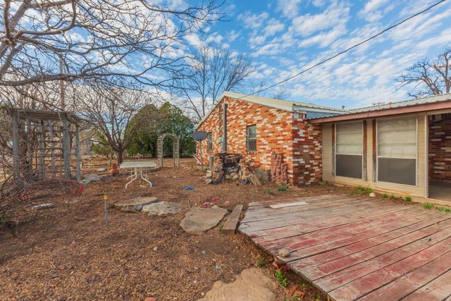 1221 E STUDEBAKER Avenue, Amarillo, TX 79108