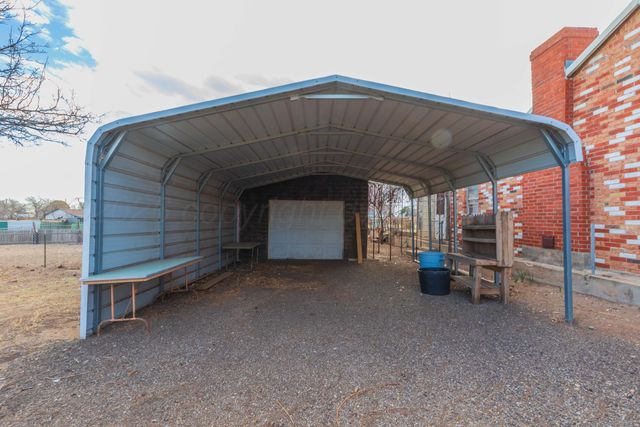 1221 E STUDEBAKER Avenue, Amarillo, TX 79108