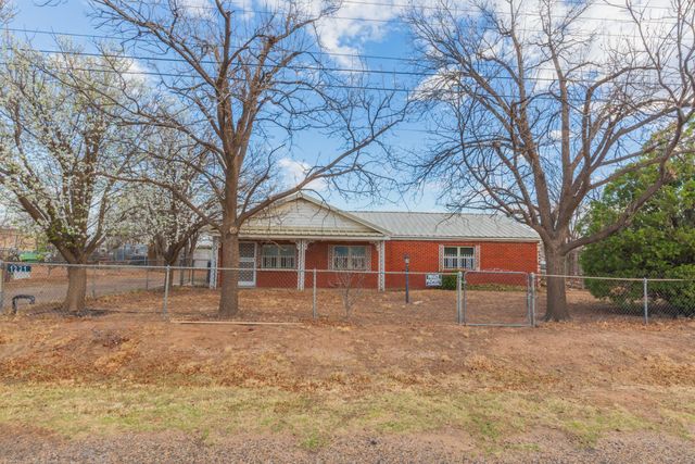 1221 E STUDEBAKER Avenue, Amarillo, TX 79108