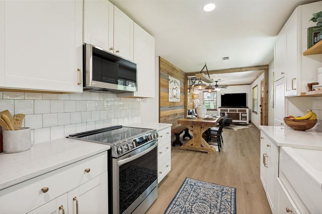 274 Yowell Hill Road, Whitewright, TX 75491
