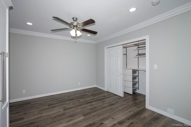 100 North Country Road 4, Miller Place, NY 11764