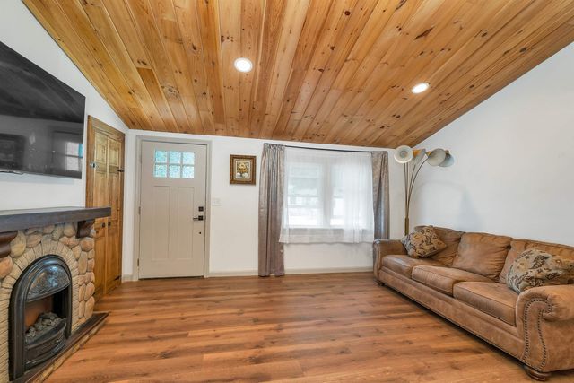28 Mount Vernon Street, Farmington, NH 03835