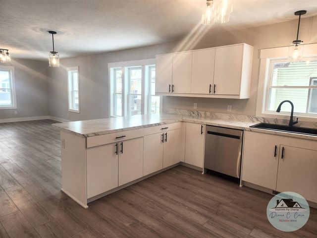 1698 Wood Street, Muskegon, MI 49442