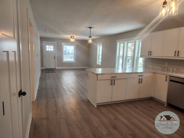 1698 Wood Street, Muskegon, MI 49442