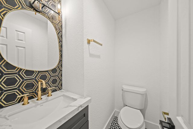 6010 Rutherglenn Drive, Houston, TX 77096