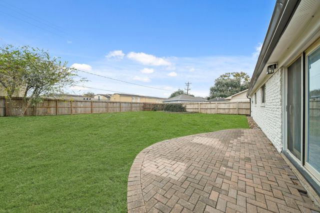 6010 Rutherglenn Drive, Houston, TX 77096