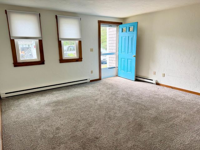 300 Falmouth Road APT 7D, Mashpee, MA 02649