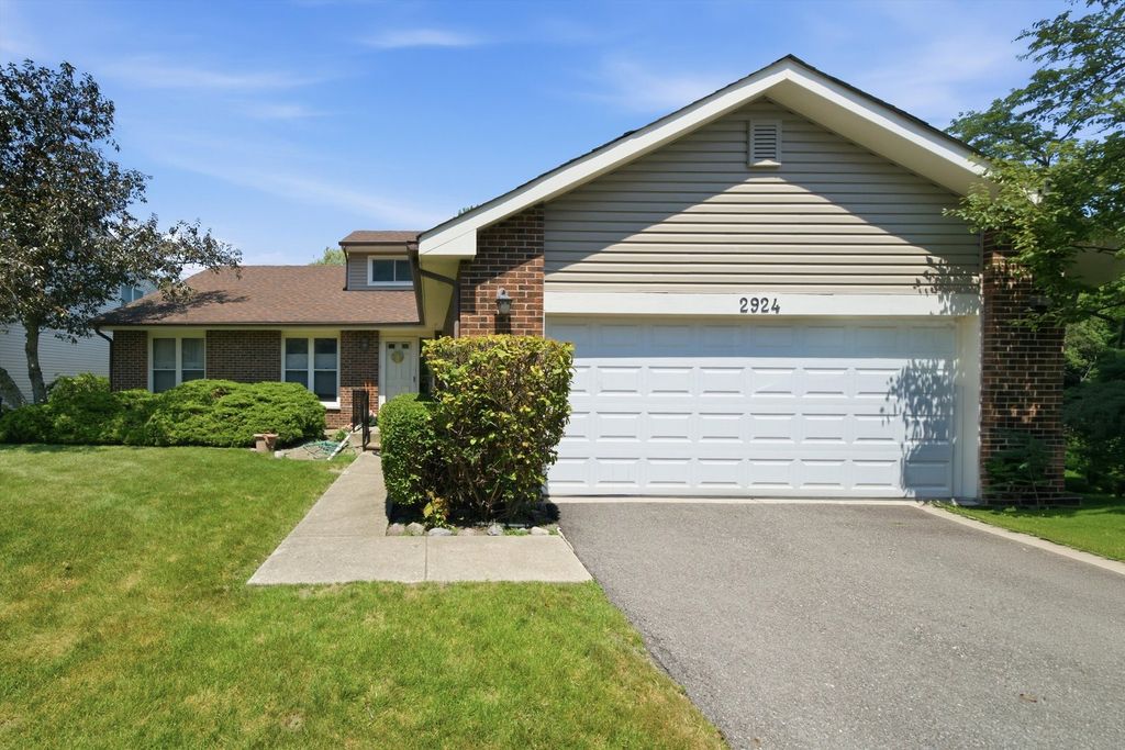 2924 Acorn Lane, Northbrook, IL 60062 — exterior