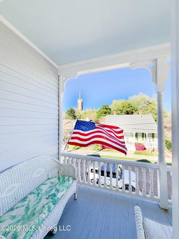 610 State Street, Natchez, MS 39120
