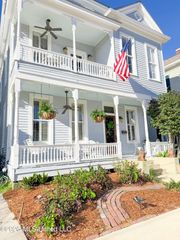 610 State Street, Natchez, MS 39120