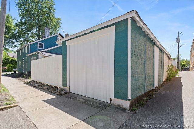 423 Mill Street, Madison, IN 47250