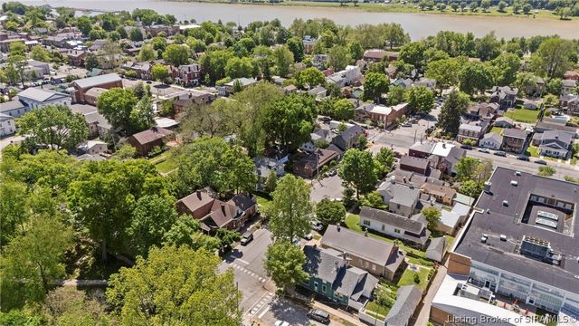 423 Mill Street, Madison, IN 47250