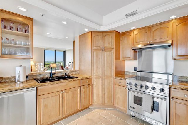 400 Beach Road 804, Tequesta, FL 33469