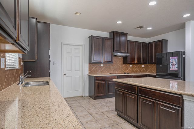 2527 Villa Borghese, San Antonio, TX 78259