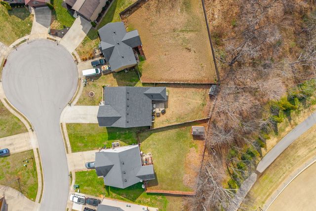 2204 Killington Dr, Clarksville, TN 37040